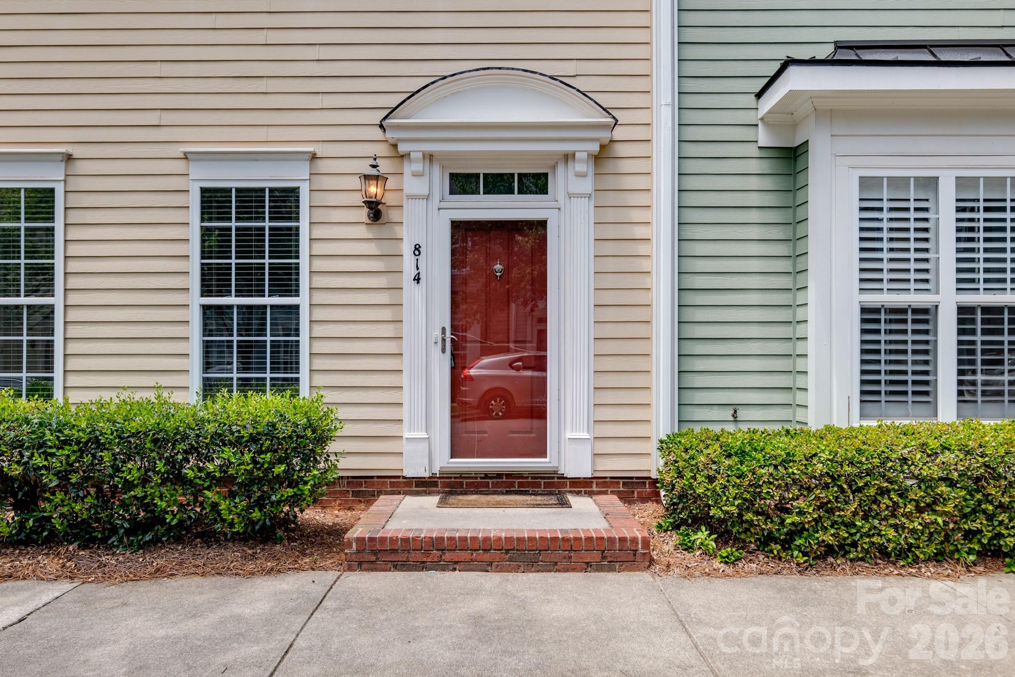 814 Cattaloochee Lane