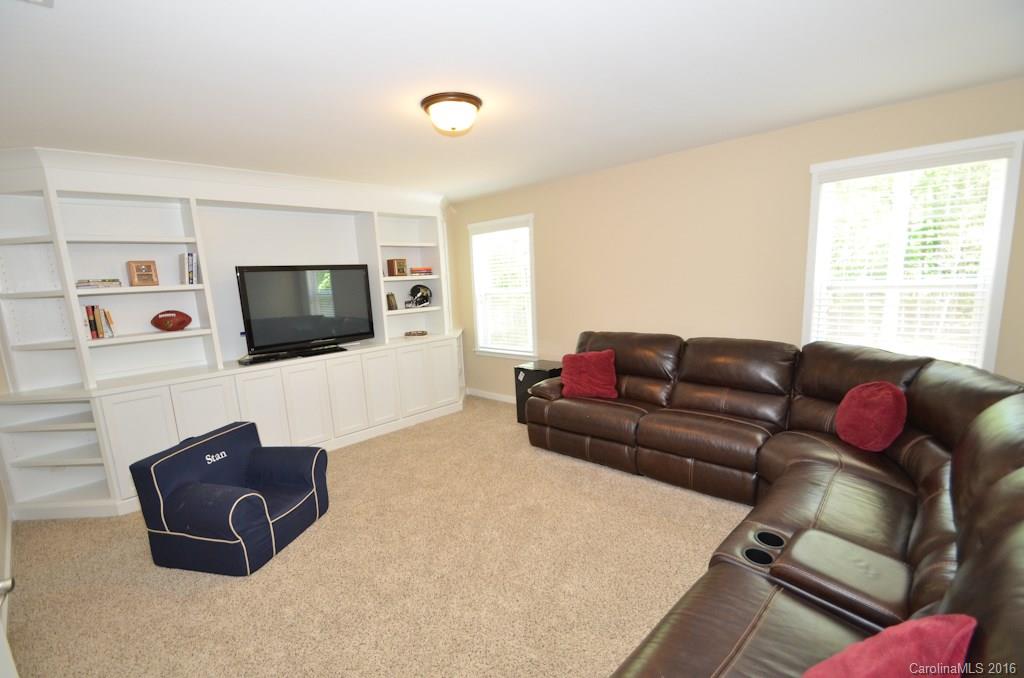 Sanctuary At Weddington - Residential