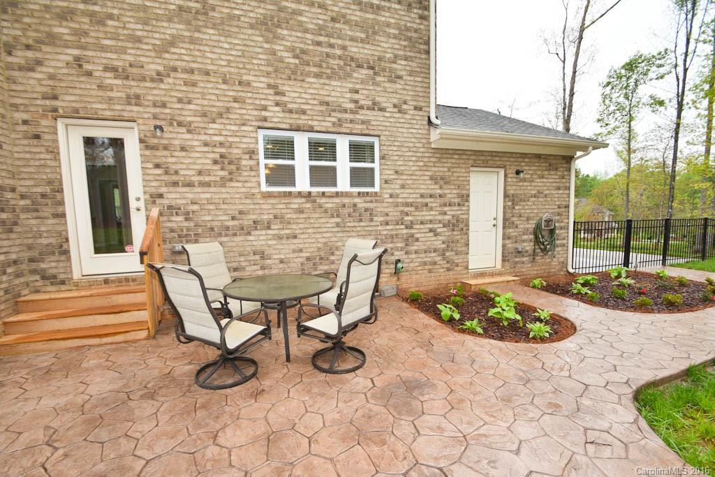 Sanctuary At Weddington - Residential