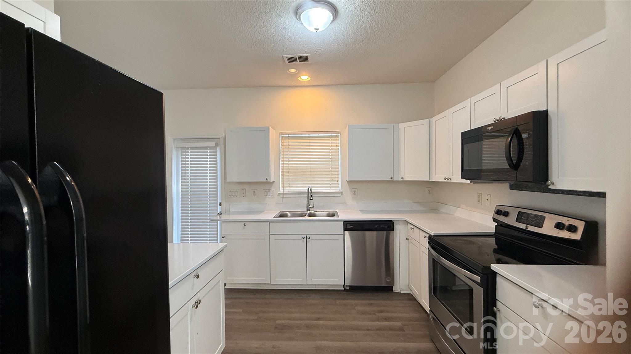 6832 Brachnell View Drive