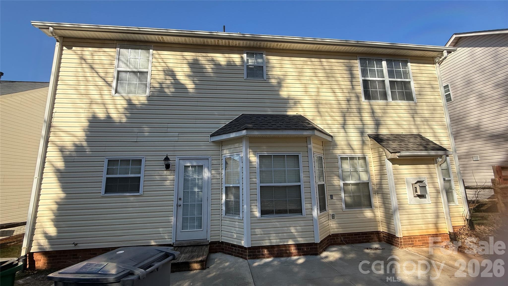 6832 Brachnell View Drive