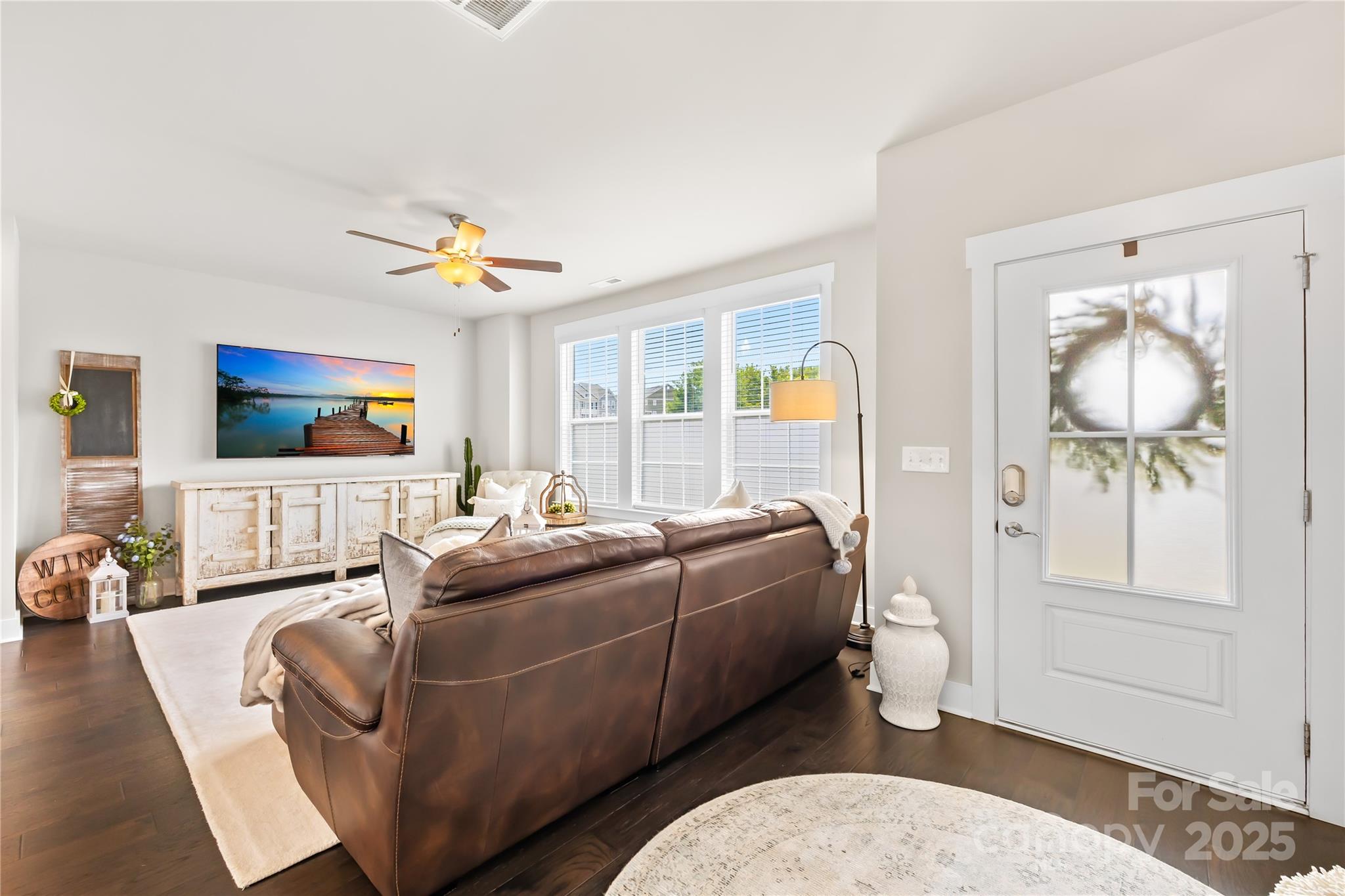546 Amalfi Drive