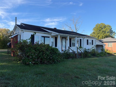 Photo of 3653 Taylorsville Highway, Statesville, NC 28625 (MLS # 4438521)