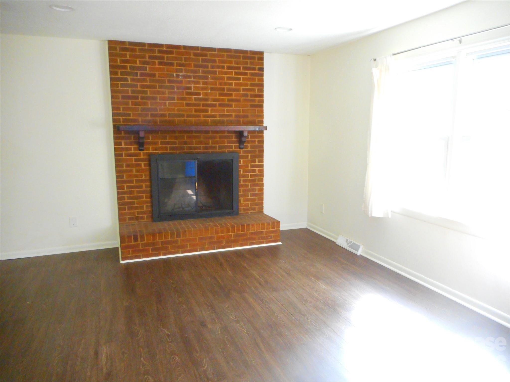 Cherokee Woods - Residential Lease