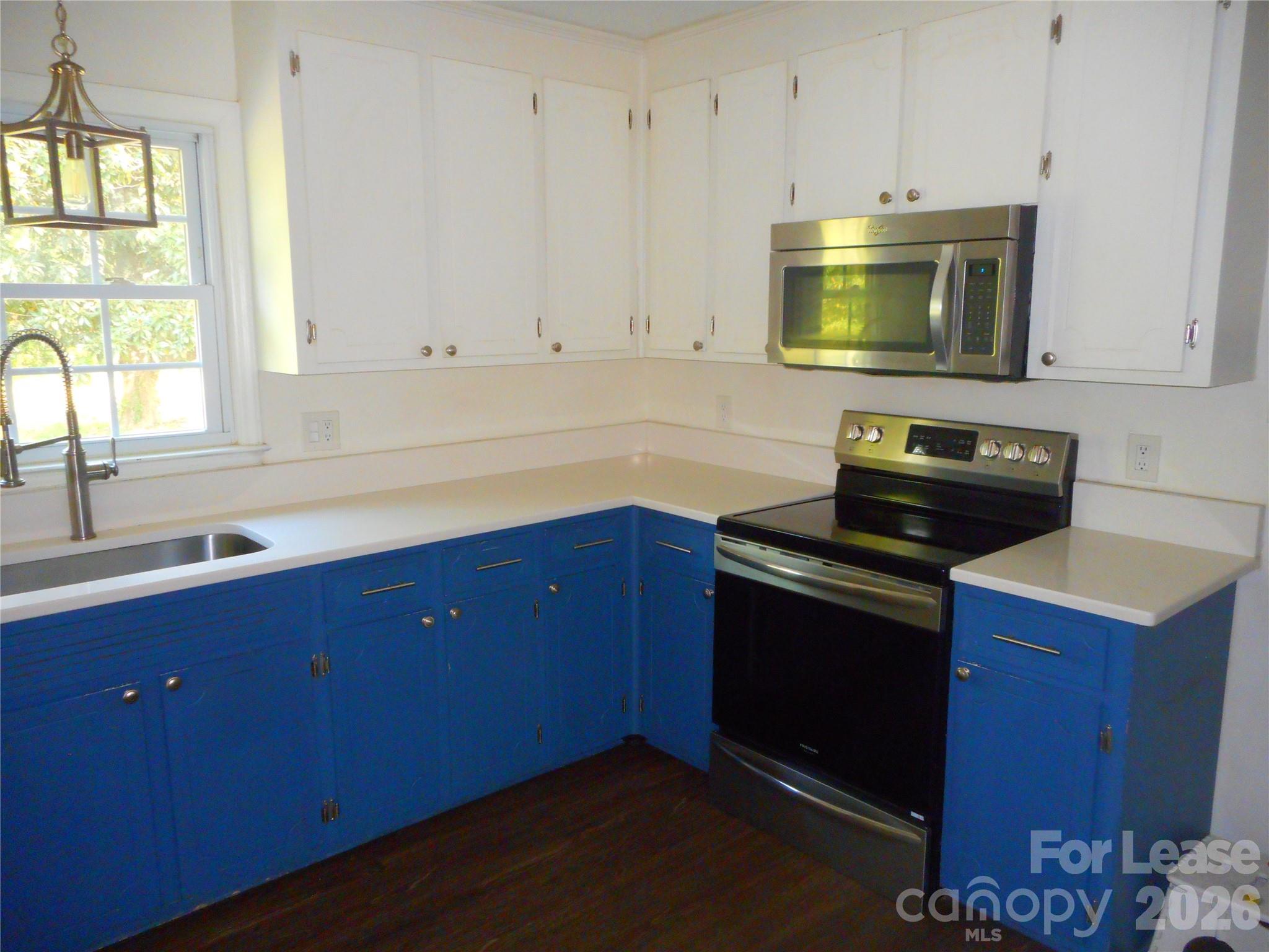 Cherokee Woods - Residential Lease