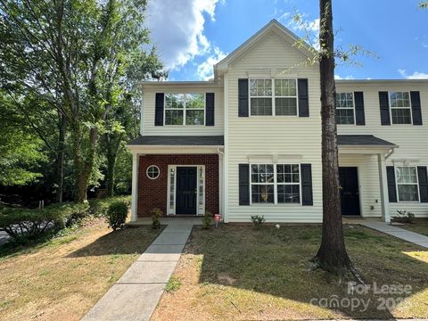 Photo of 2184 Winthrop Chase Drive, Charlotte, NC 28212 (MLS # 4330295)