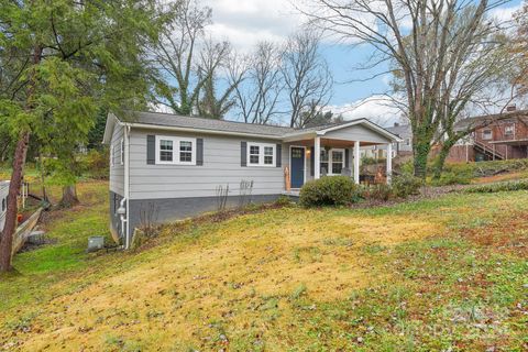 A home in Hickory