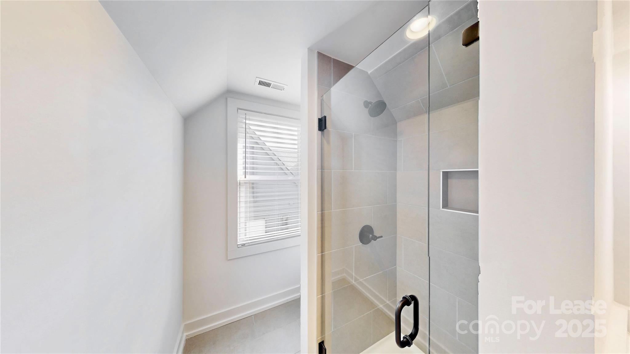 Villa Heights - Residential Lease