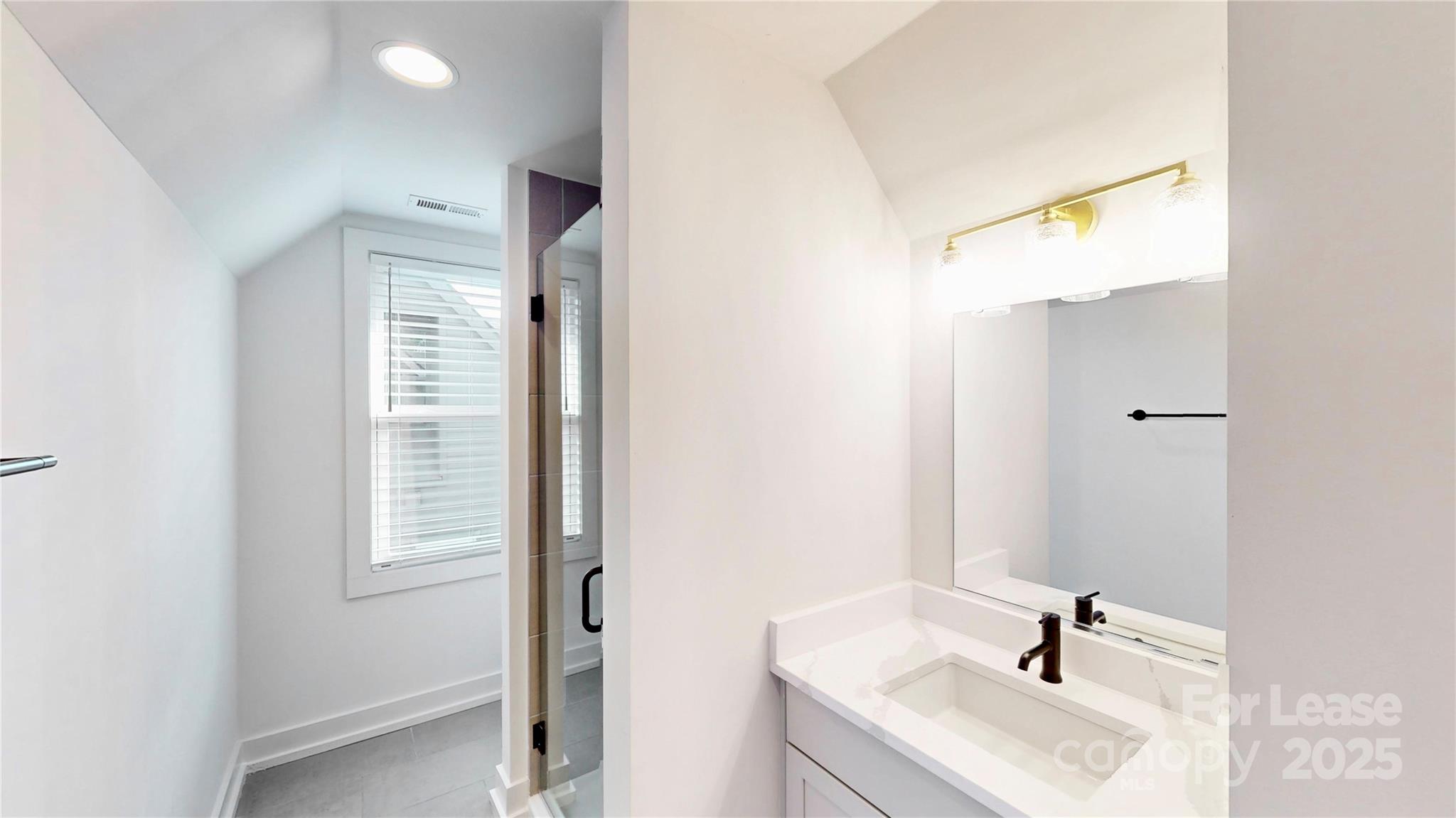 Villa Heights - Residential Lease
