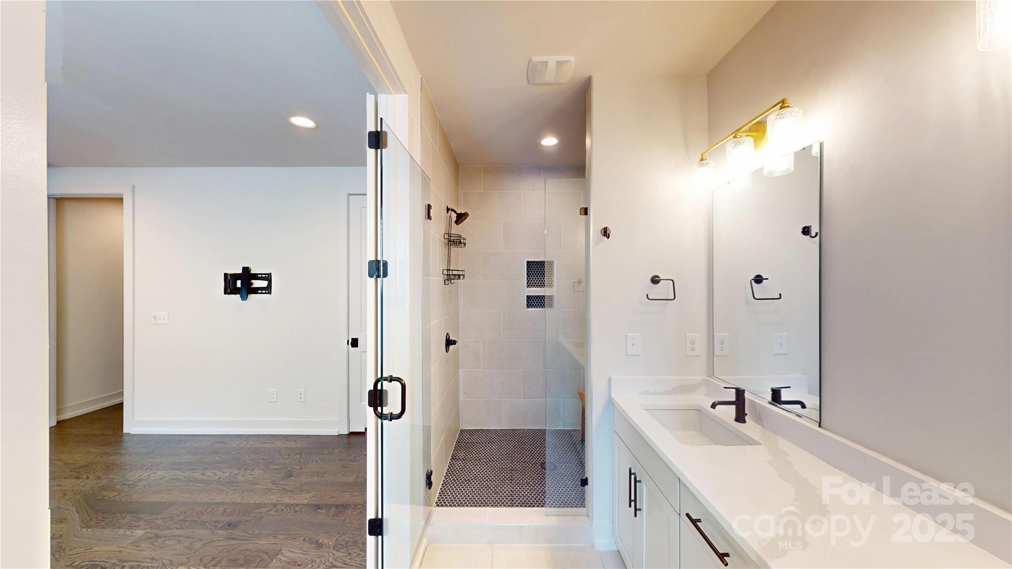 Villa Heights - Residential Lease