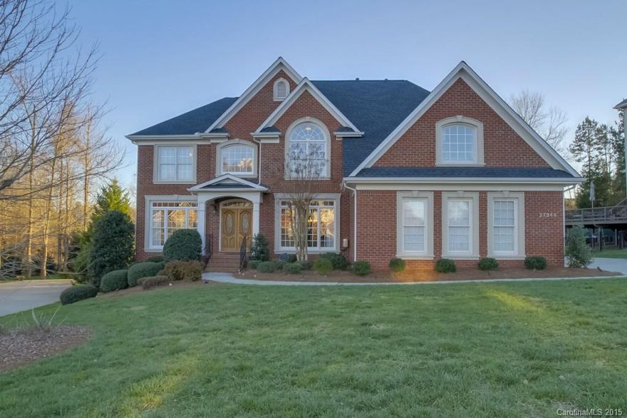 Spacious 3-story Wieland home on cul de sac lot. Granite, 42" cabinets, stainless appliances, hardwoods, neutral beiges, flex spaces. New roof, exterior trim paint, expanded tiered Trex deck, iron fence. Huge 3rd floor multi-use bonus room; plumbed for wet bar; wired for surround sound. LR currently used as office. Master has sitting area AND extra space currently used as huge closet; 2 other walk-ins. Guest room, full bath on main. Great neighborhood amenities & low SC taxes! See Virtual Tour