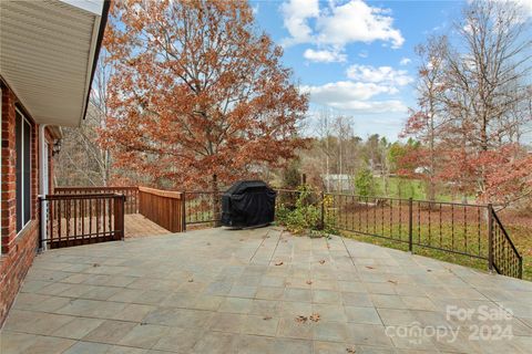 A home in Hendersonville