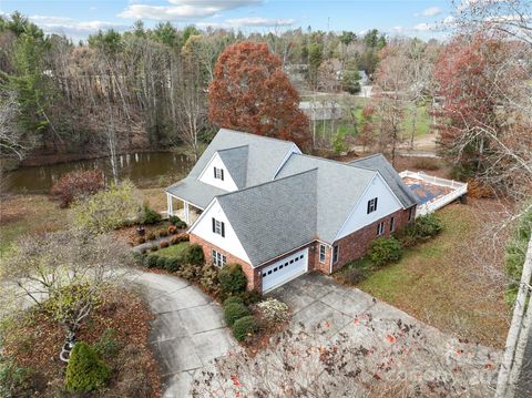 A home in Hendersonville