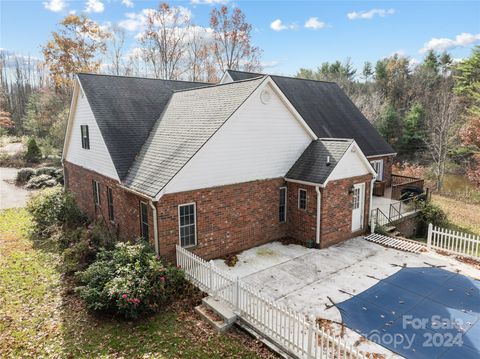 A home in Hendersonville