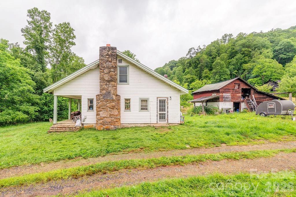 8485 Meadow Fork Road