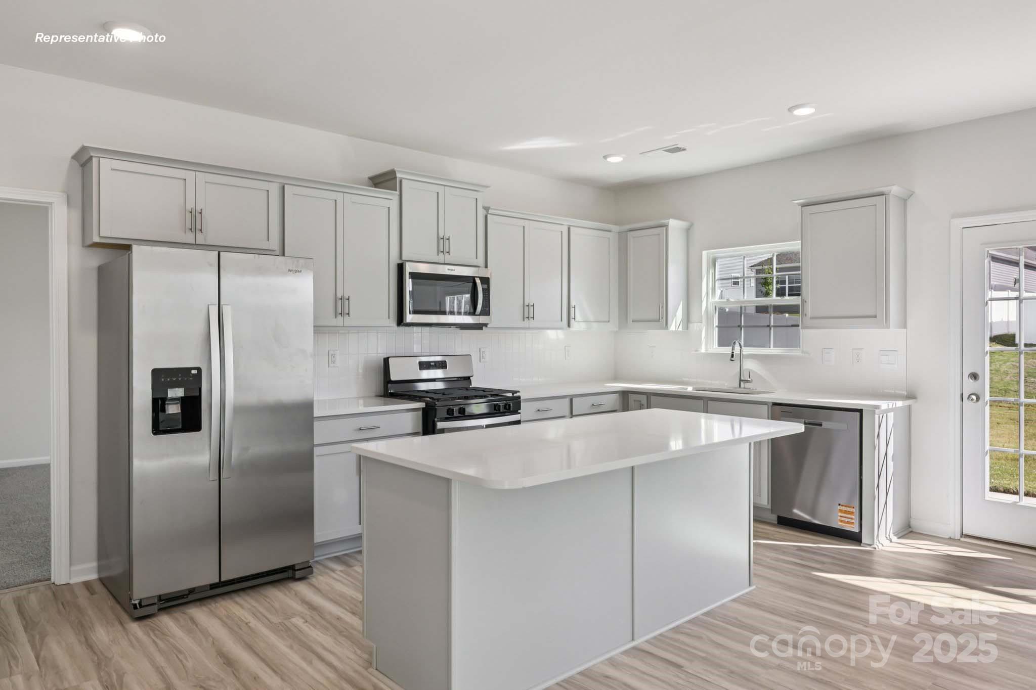 The Hamptons at Hickory - Residential