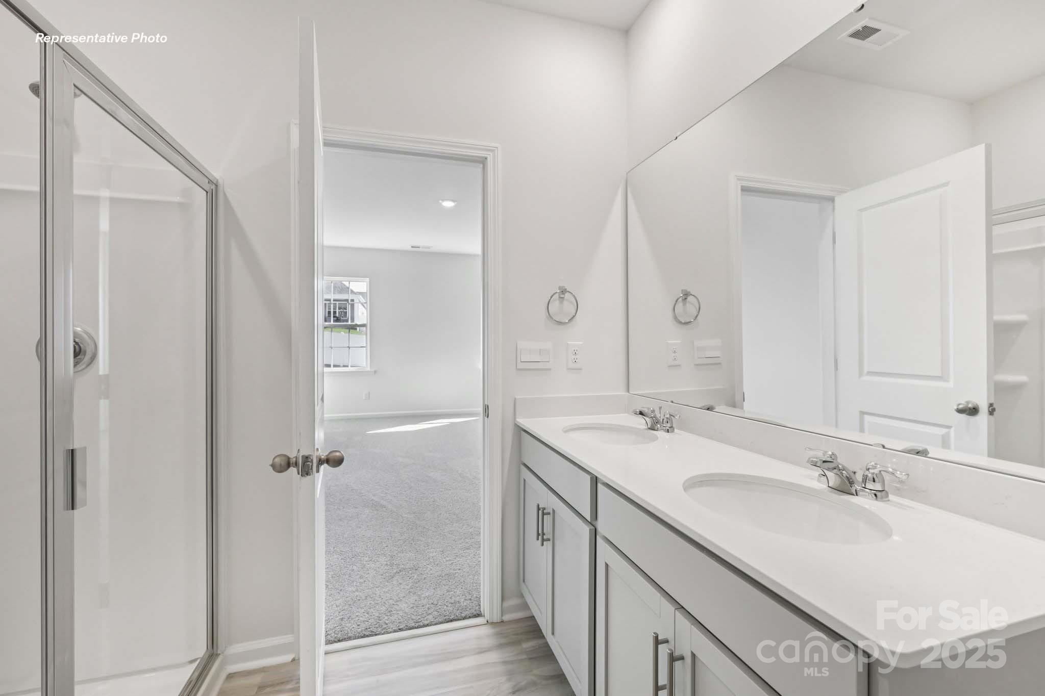 The Hamptons at Hickory - Residential