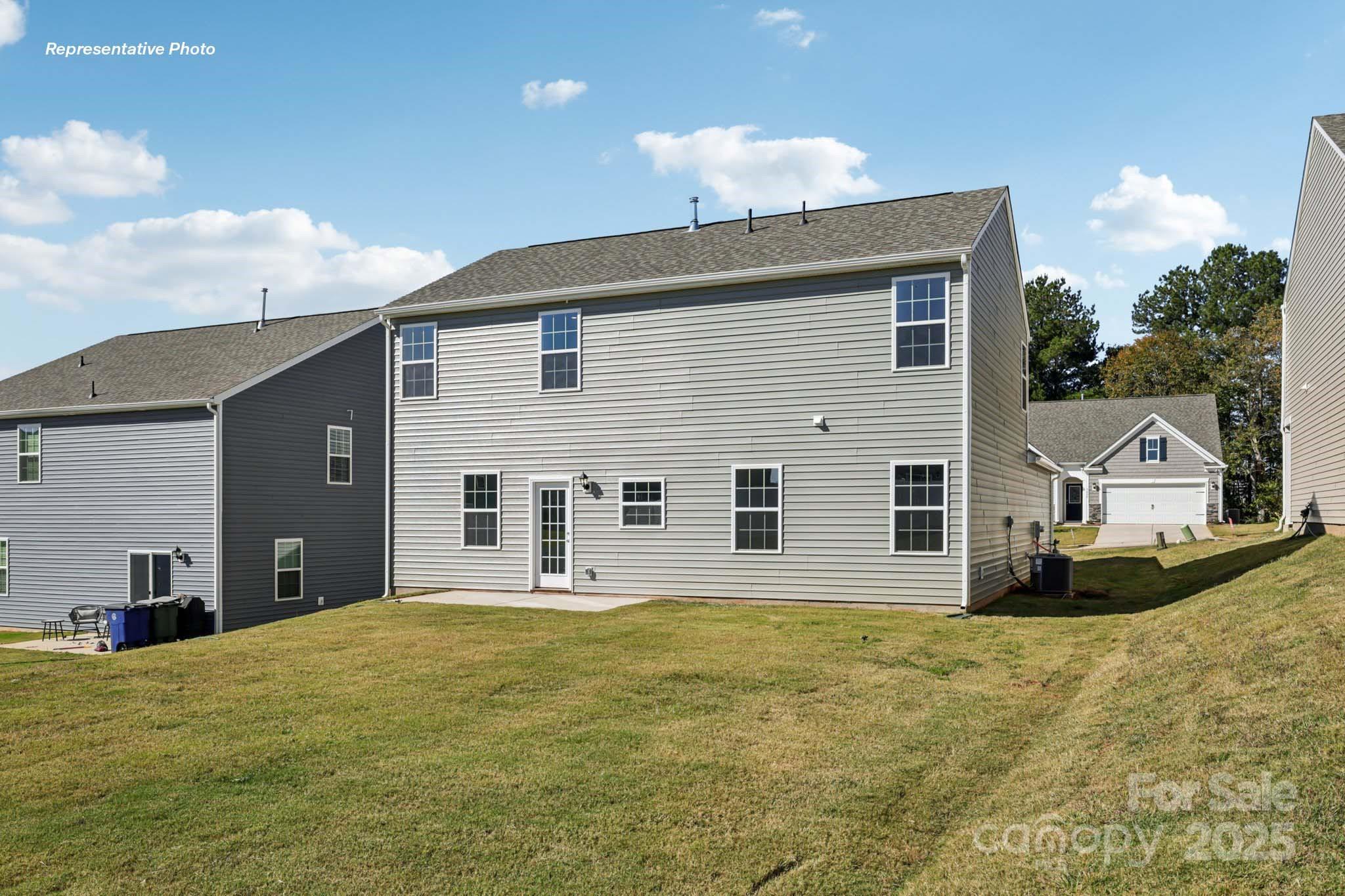 The Hamptons at Hickory - Residential