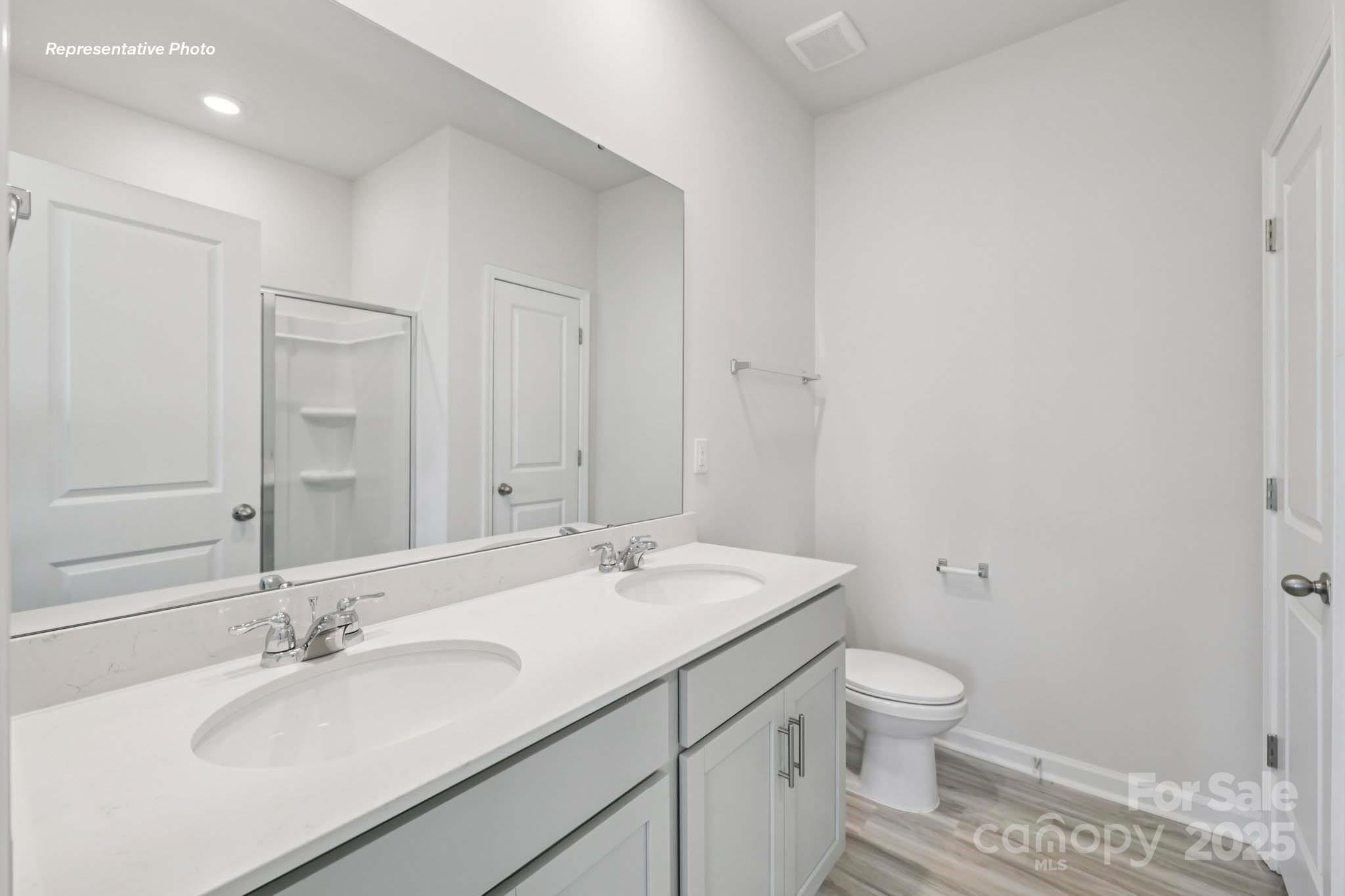 The Hamptons at Hickory - Residential