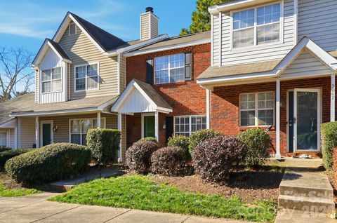 3015 Summercroft Lane Charlotte NC 28269