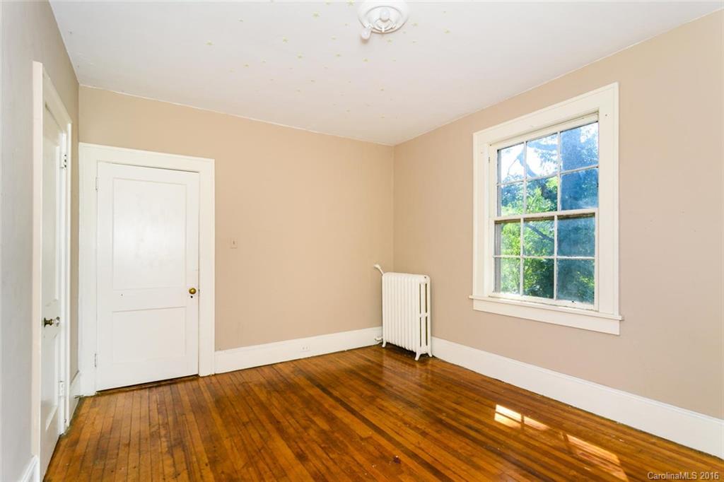 KENILWORTH - Residential