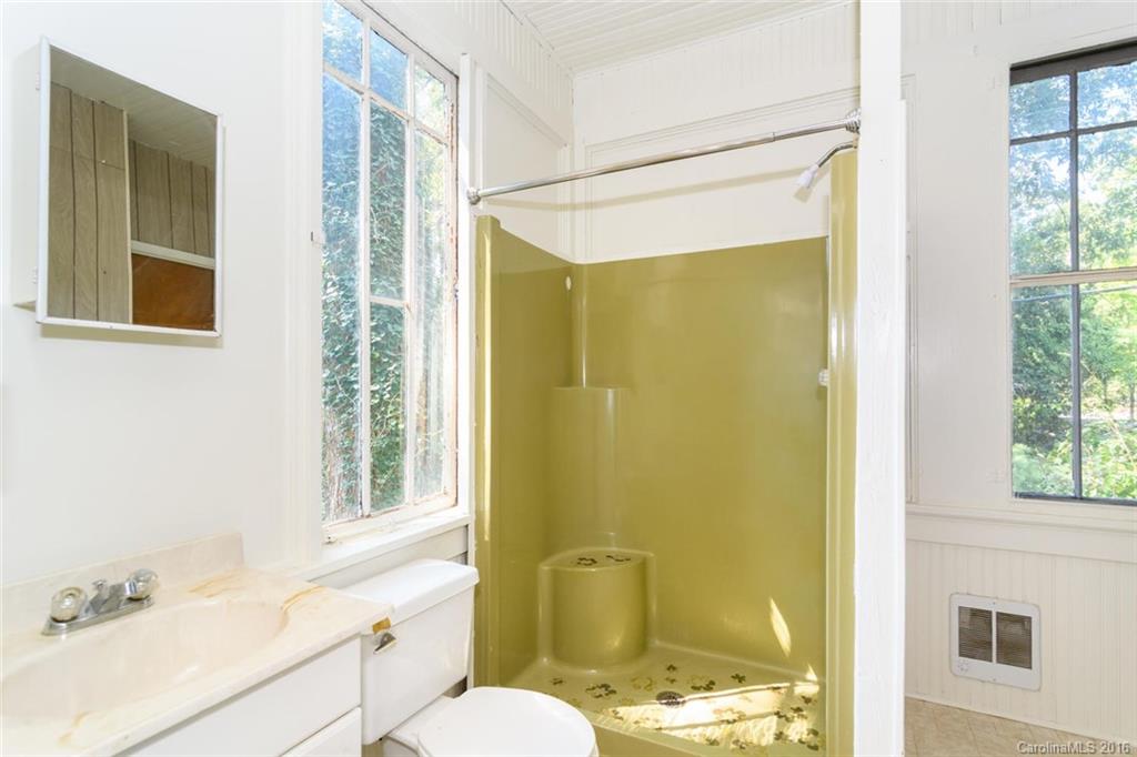 KENILWORTH - Residential