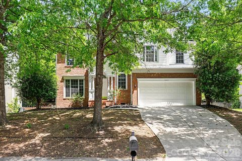 Photo of 5802 Swanston Drive, Charlotte, NC 28269 (MLS # 4378873)