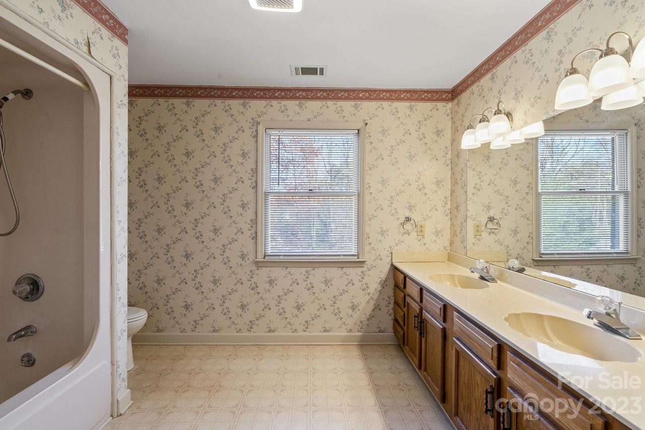 Camelot - Residential