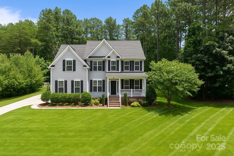 Photo of 274 Cove Creek Loop, Mooresville, NC 28117 (MLS # 4268643)