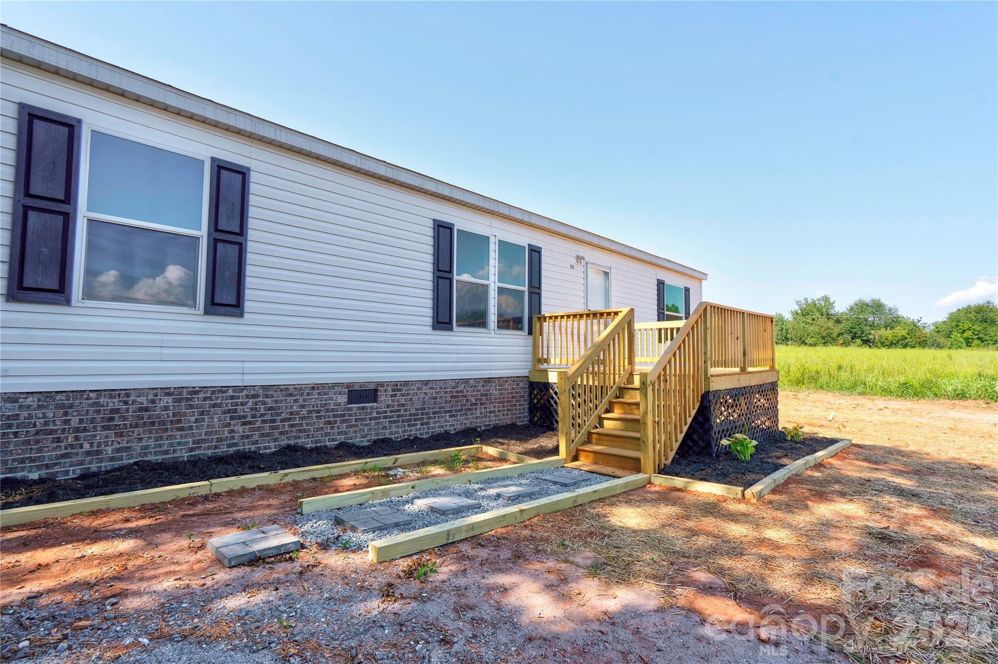 453 Thompson Road