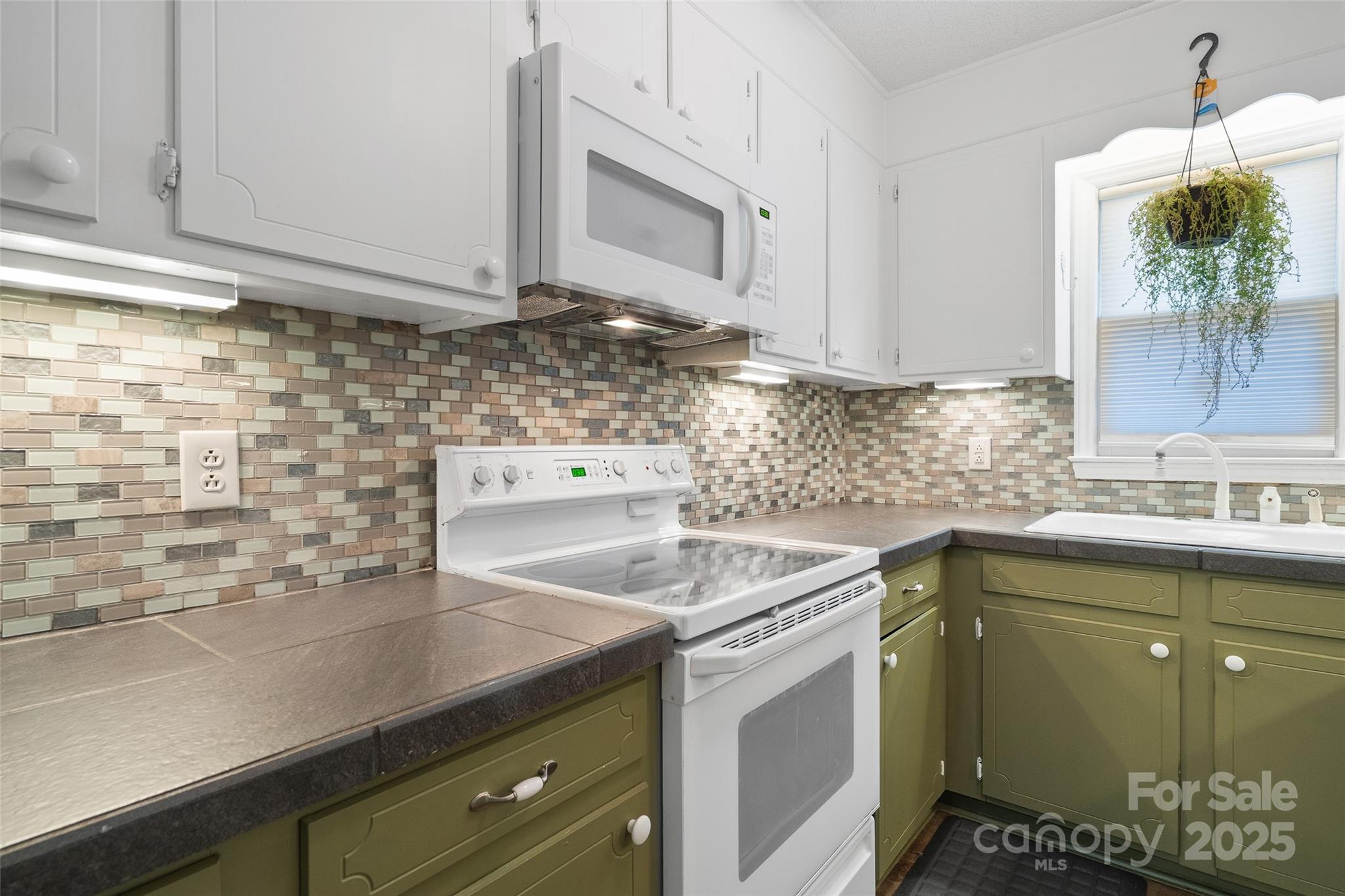 1330 5th Street NE 24