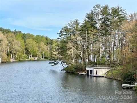 L83 North Club Boulevard 83 Lake Toxaway NC 28747
