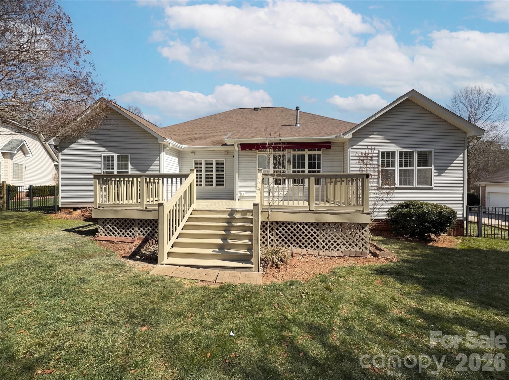 Gates At Waterside - Residential