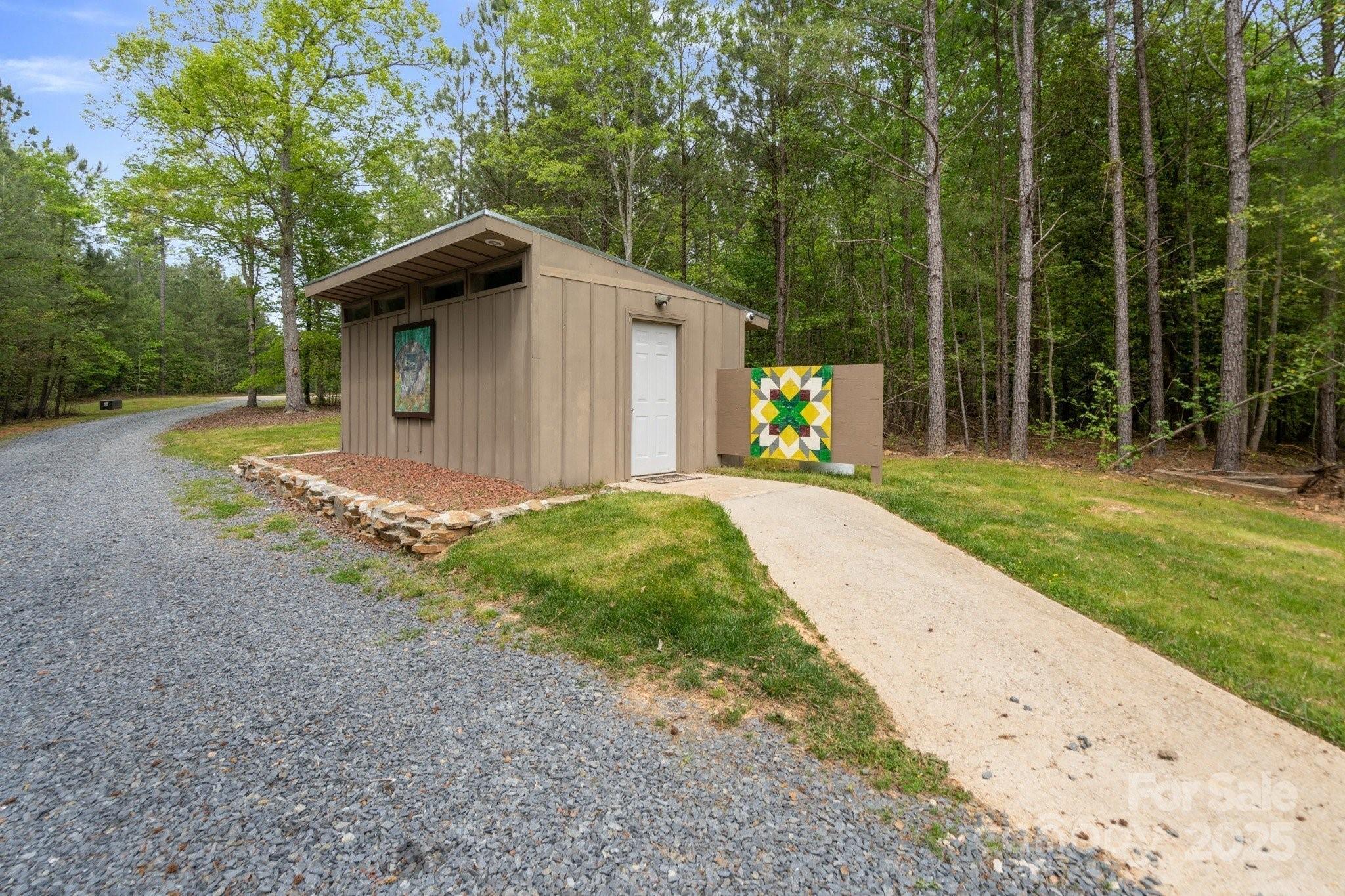 The Crossings - Land