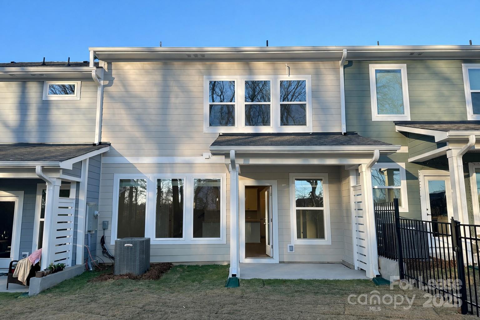 Westview Towns - Residential Lease