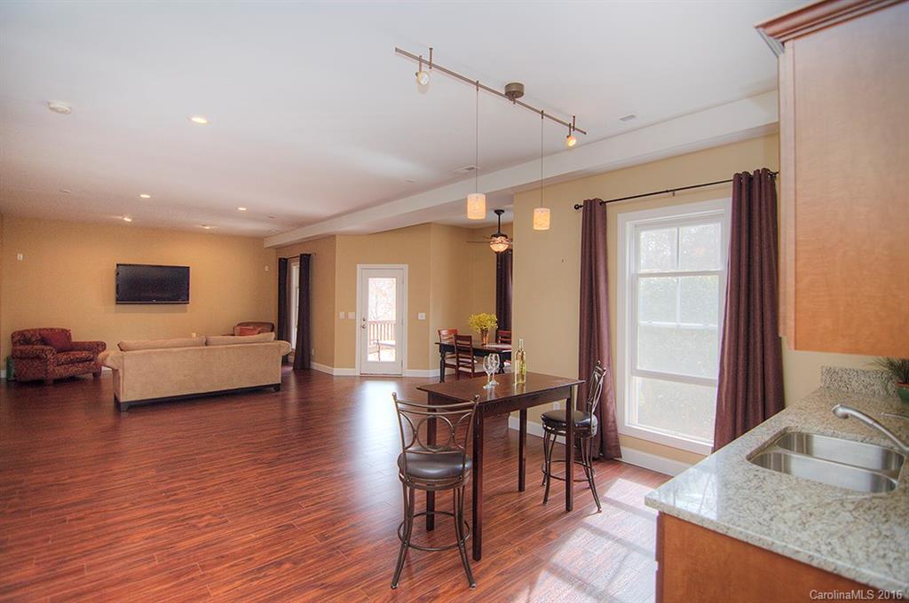 Lake Shore - Residential