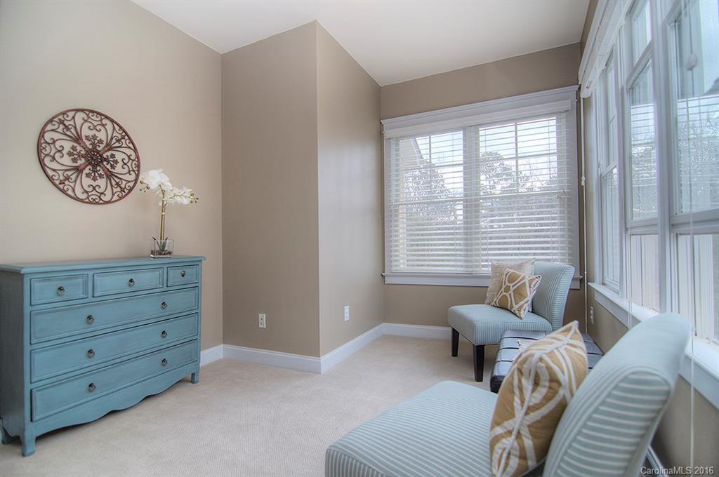 Lake Shore - Residential