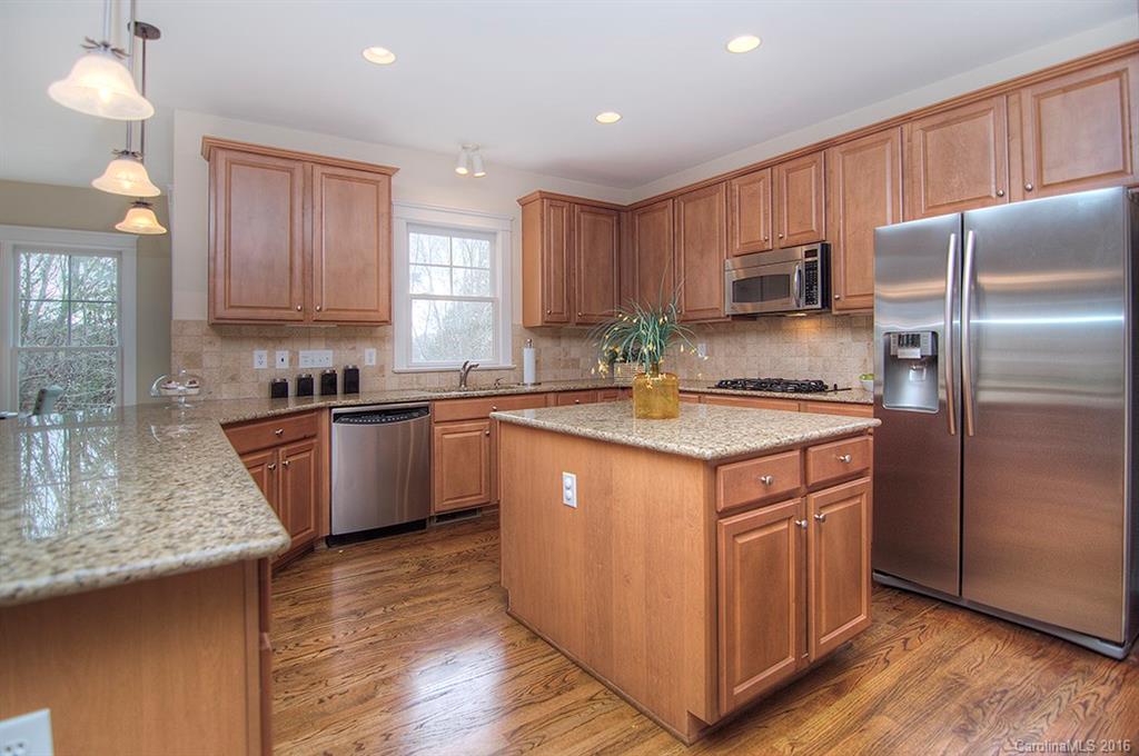 Lake Shore - Residential