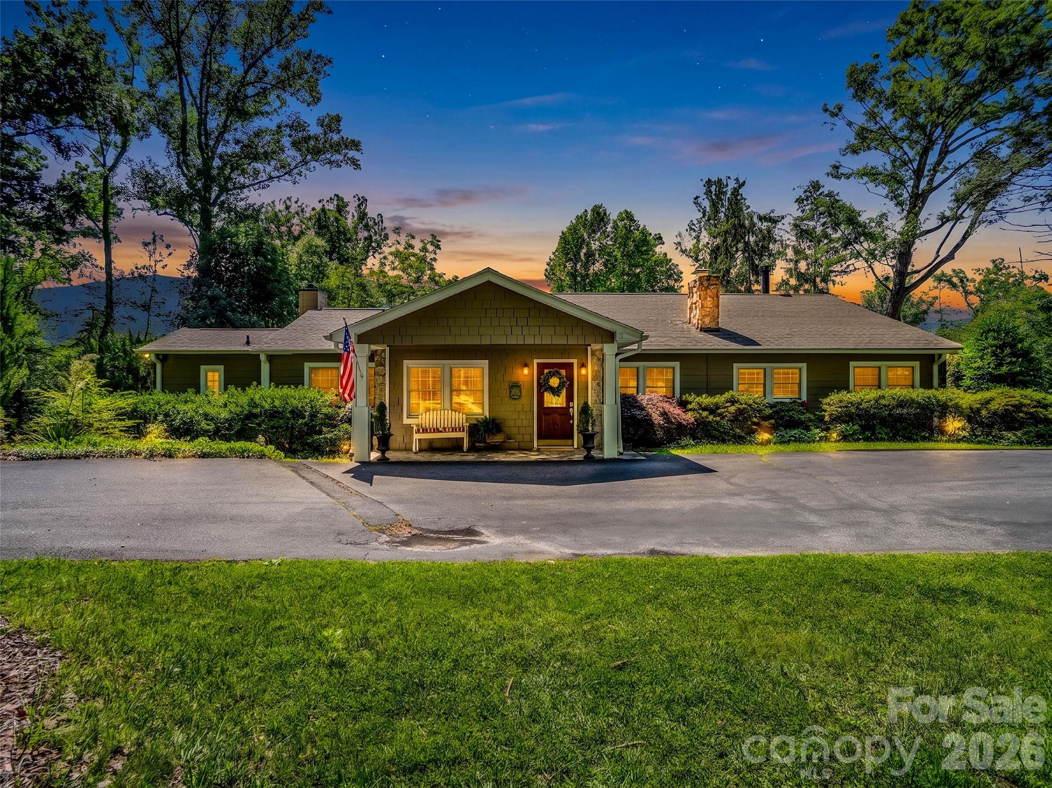 52 Forest Road