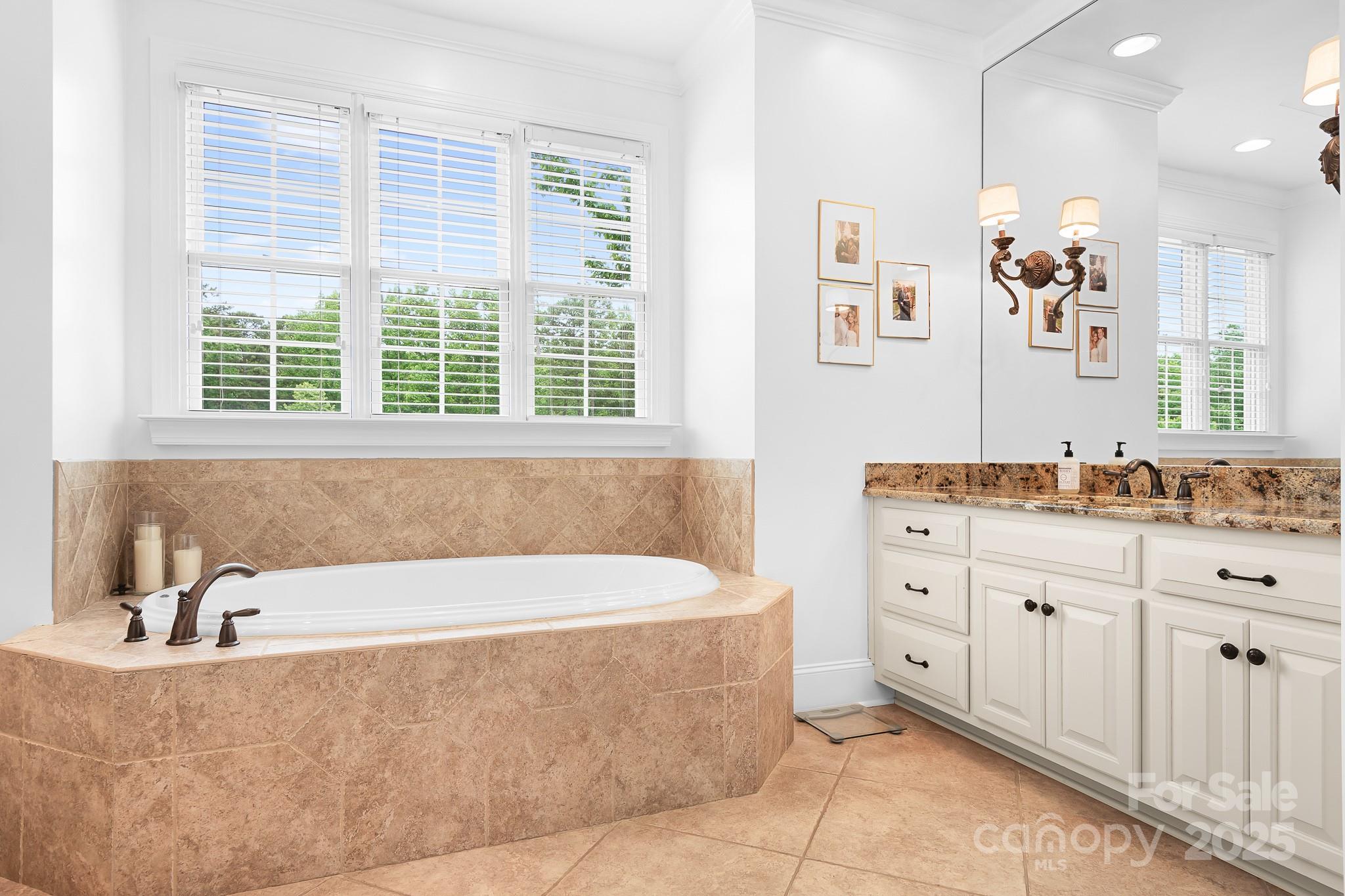 Treetops At Cowans Ford - Residential