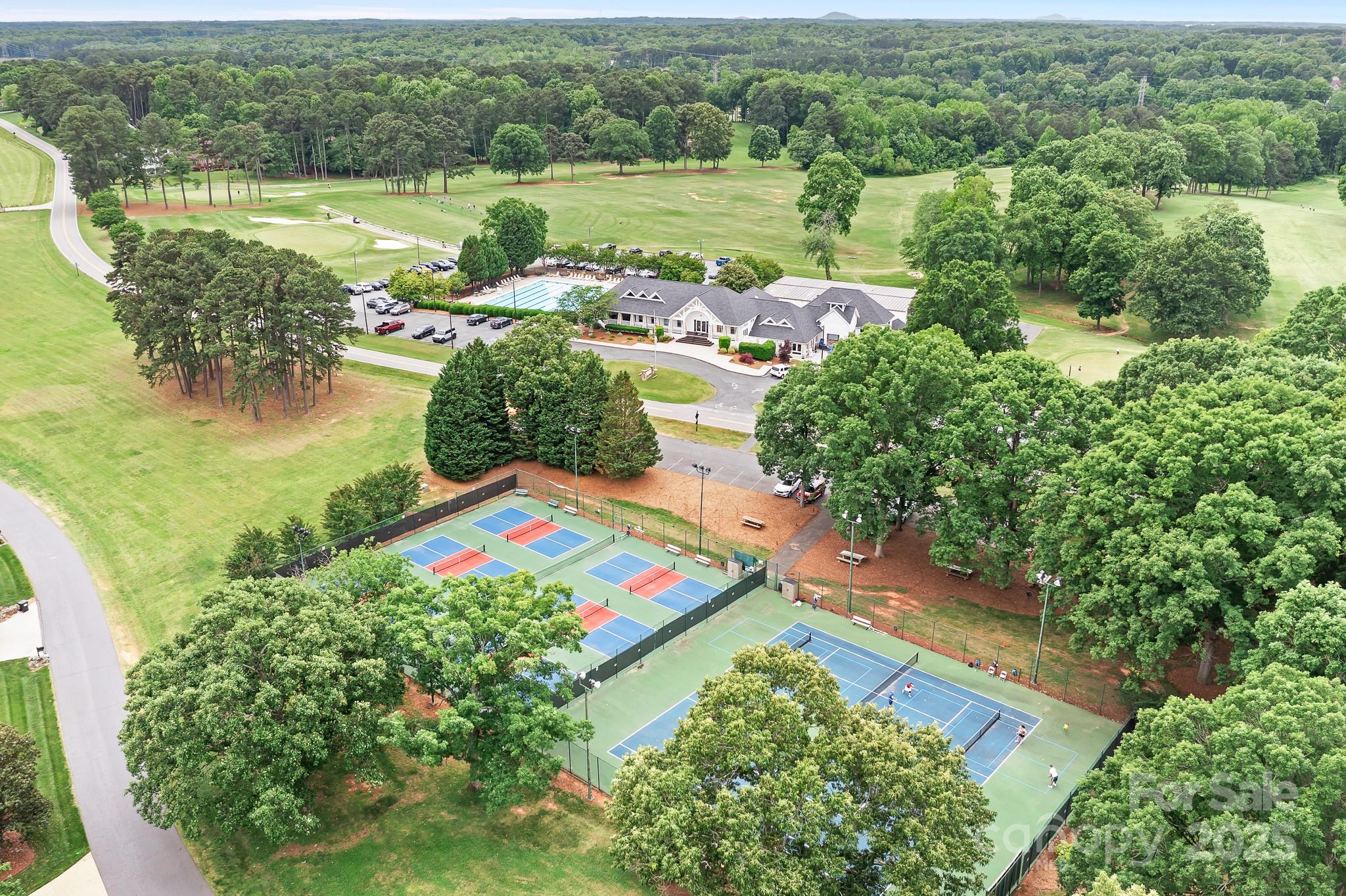 Treetops At Cowans Ford - Residential