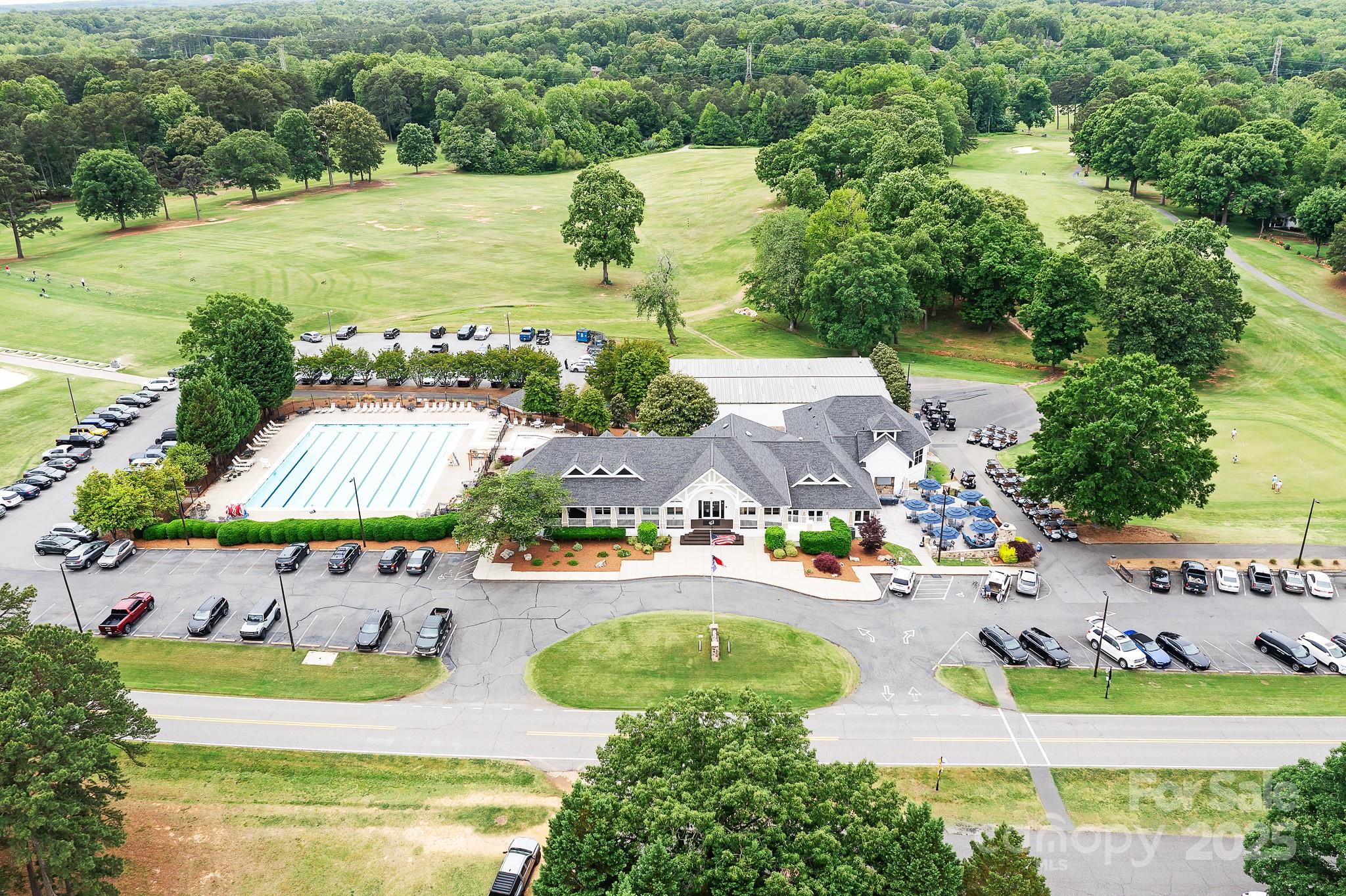 Treetops At Cowans Ford - Residential