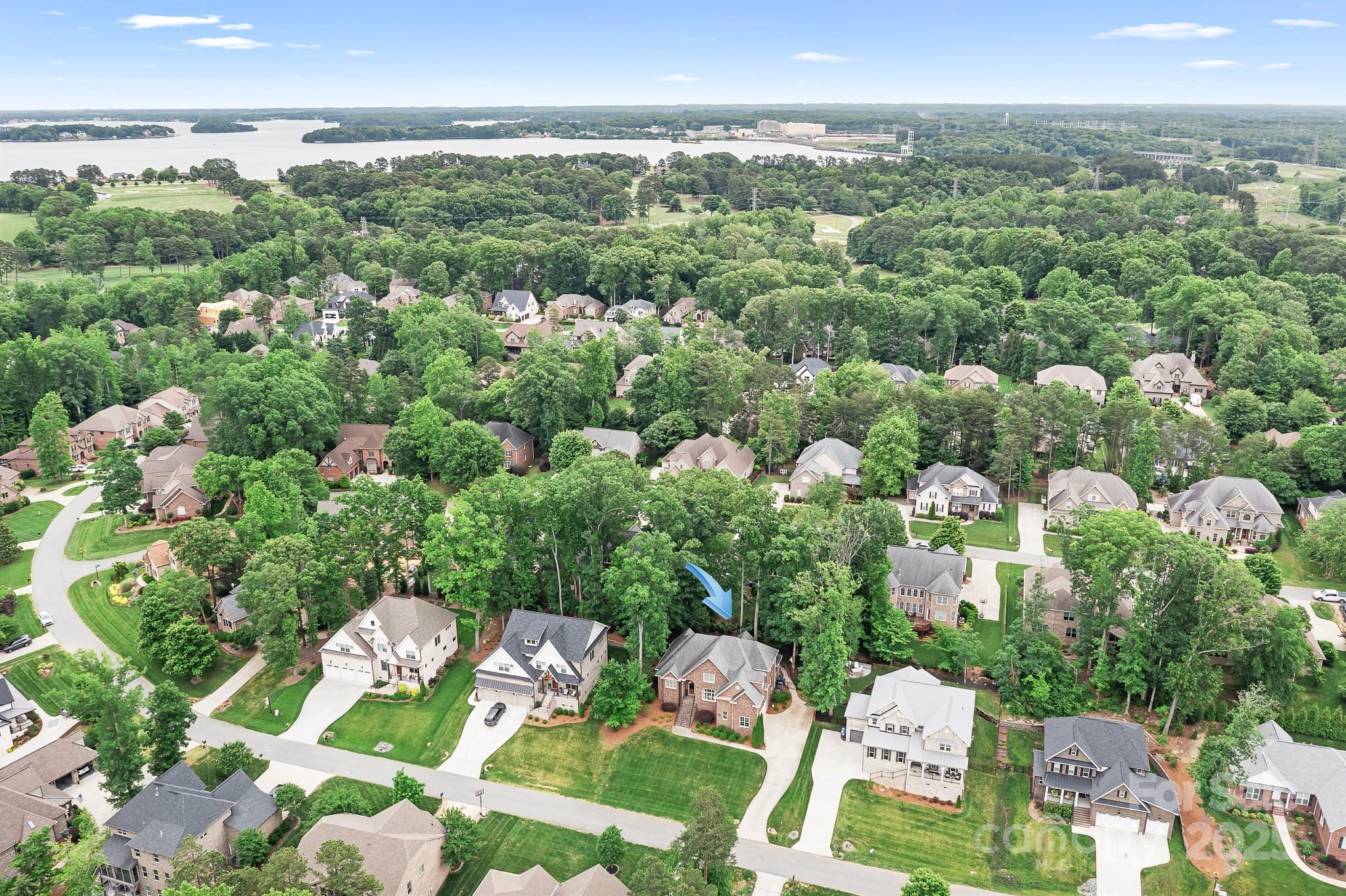 Treetops At Cowans Ford - Residential