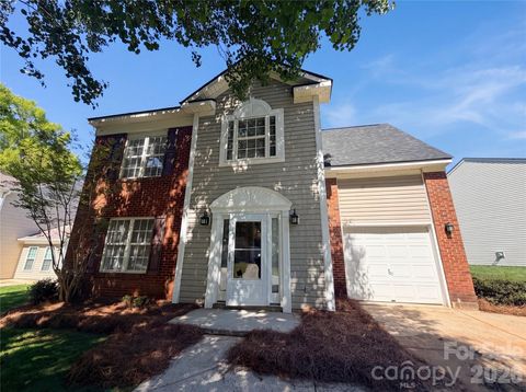 Photo of 6032 Briggs Drive, Charlotte, NC 28269 (MLS # 4368915)