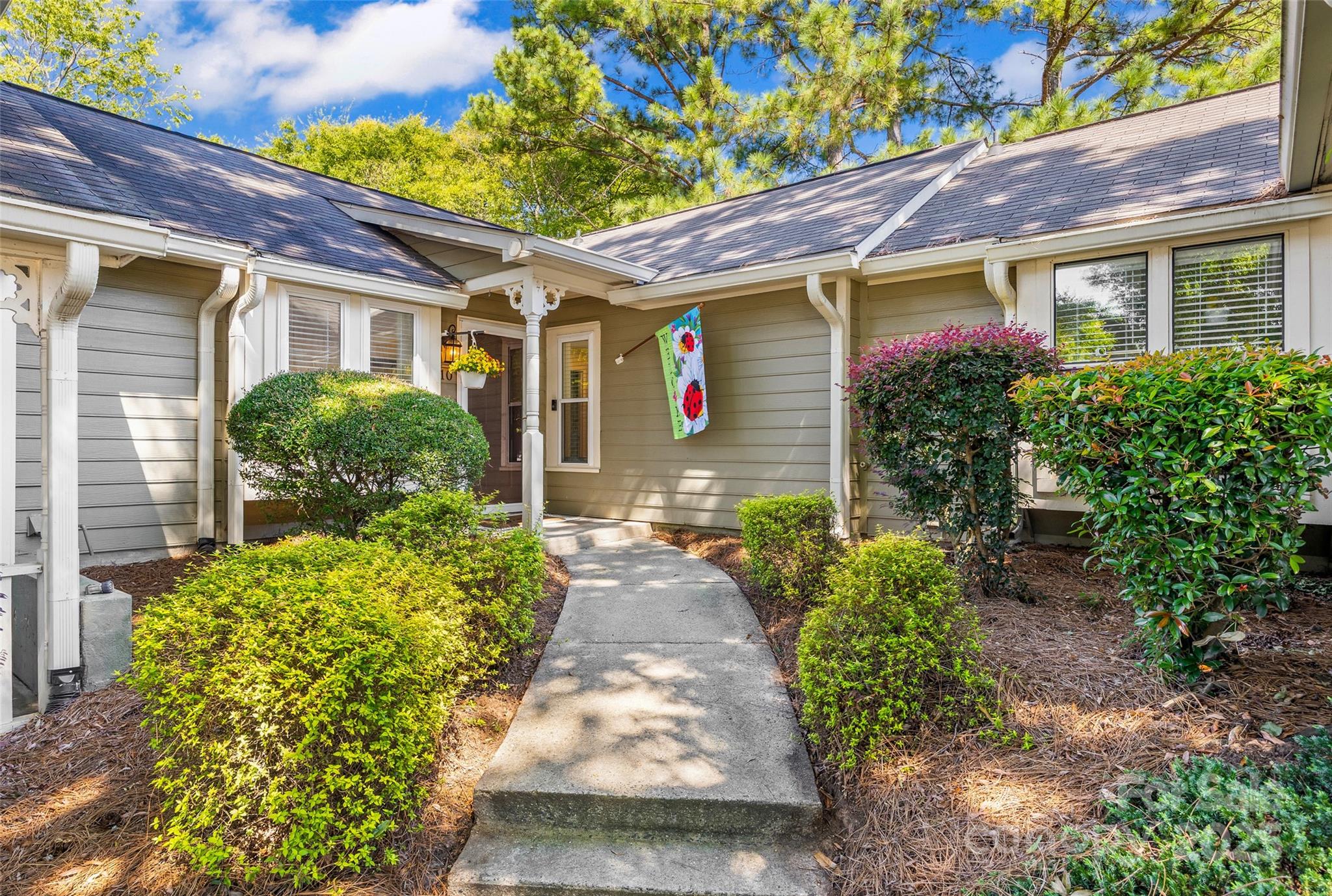 2710 Von Thuringer Court