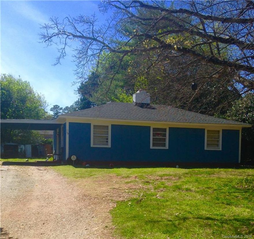 Great investment property! Three bedrooms/ one bath. Currently rents for 640 per month with five year tenant.