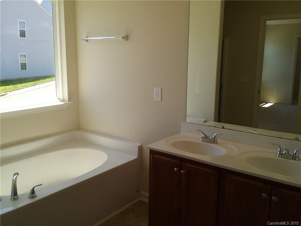 Gunnars Ridge - Residential