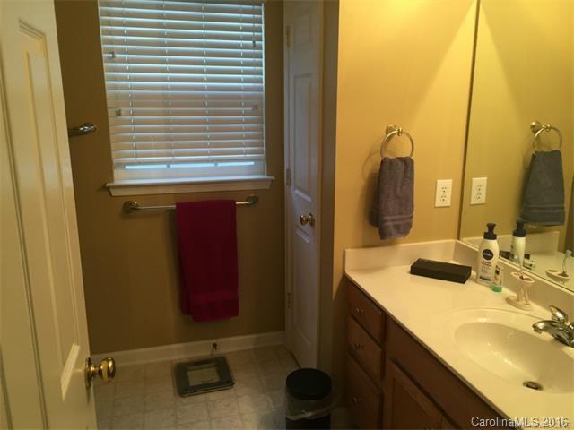 Hunter Oaks - Residential Lease