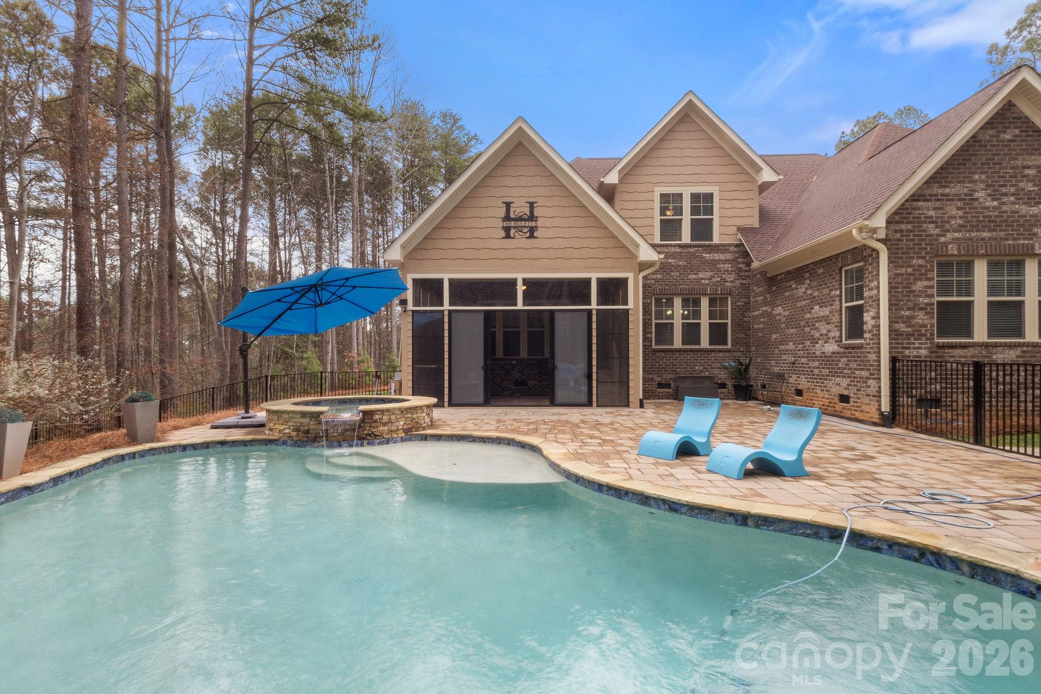 Pebble Bay - Residential