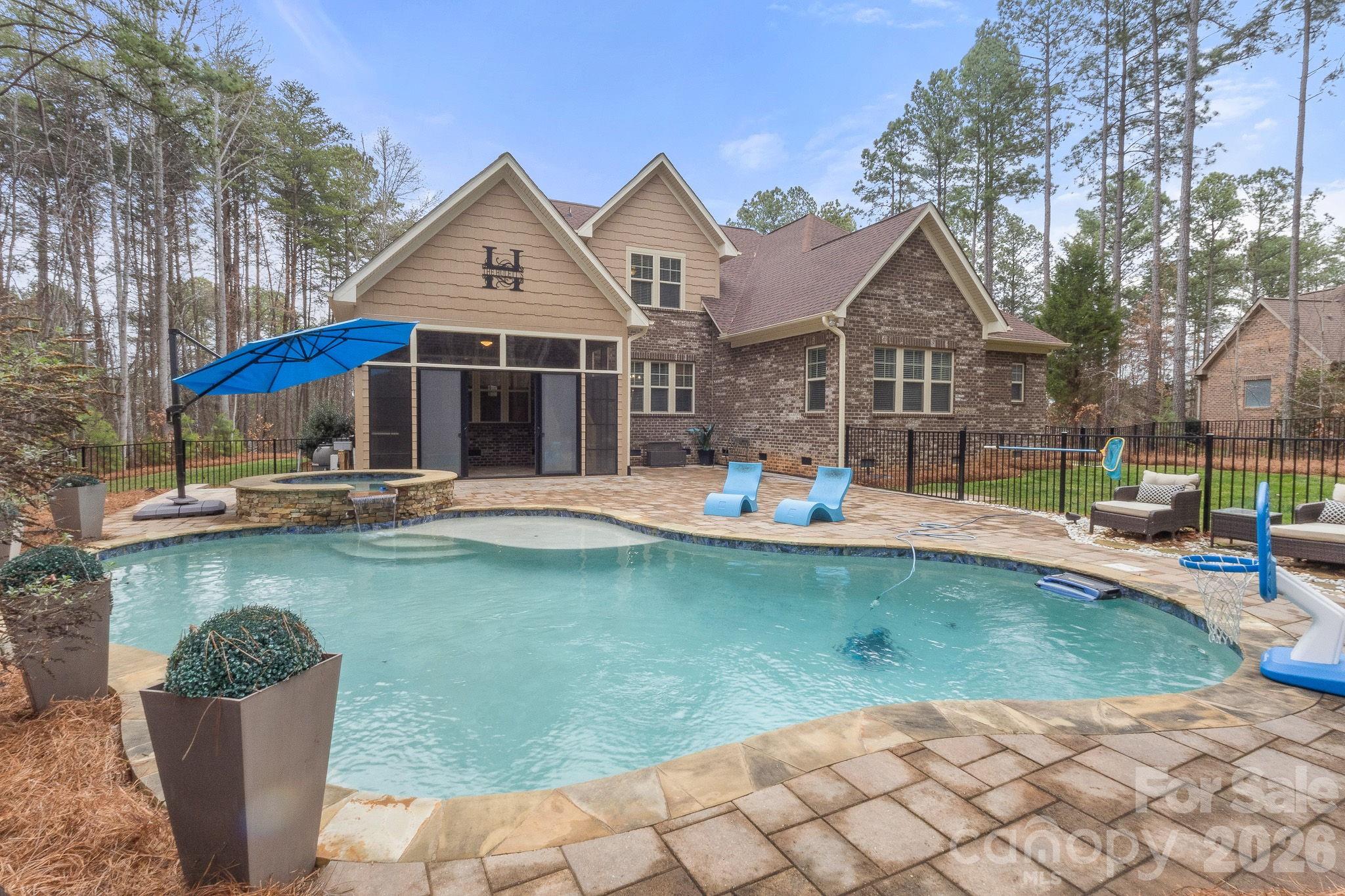 Pebble Bay - Residential